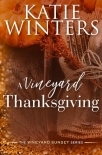 A Vineyard Thanksgiving (The Vineyard Sunset Series Book 4)